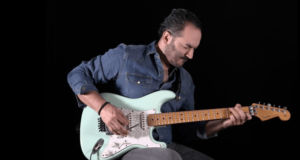 Javier Calderón profesor de guitarra