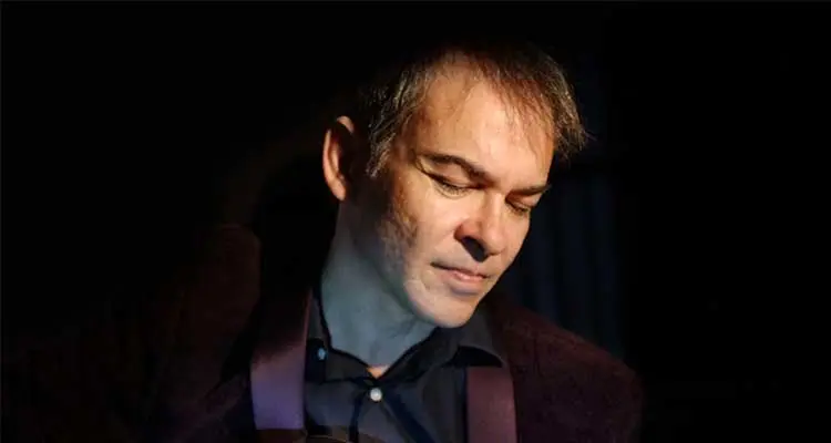 Iniciación a la guitarra clásica Xavier Garci Iniciación a la guitarra clásica Xavier Garci